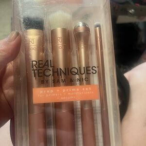 Real Techniques Pink Makeup Brush Set